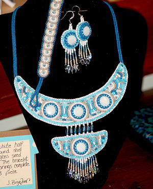 Bracelet, earrings & necklace set.